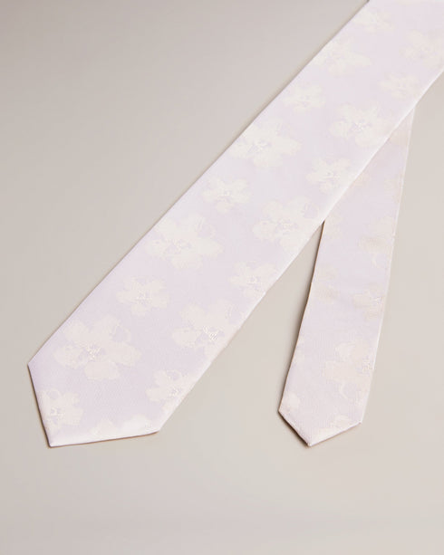 BEREL-Ties-There are ties for every occasion, and then there's BEREL. This versatile tie is made of 100% silk and is as ideal for a job interview as it is for a birthday celebration. We couldn't ask for more. Ted Baker accessories collection Tie 100% Silk Jacquard fabric Magnolia pattern- Ted Baker Romania